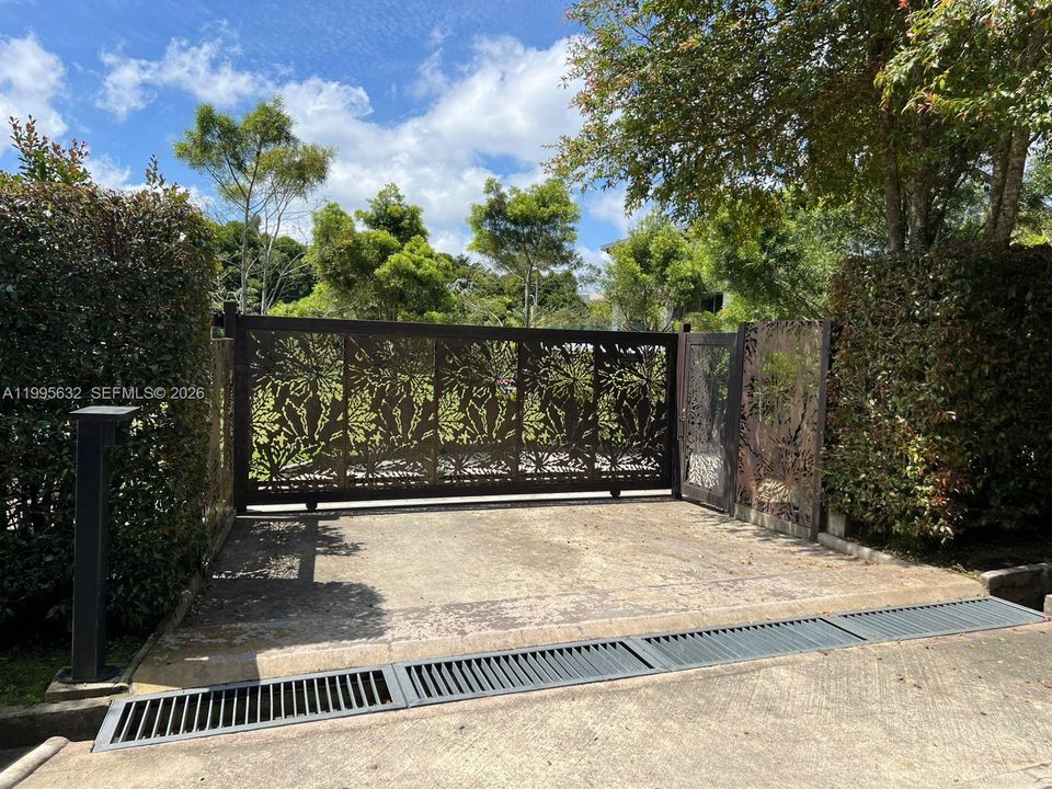 For Sale: $3,600,000 (5 beds, 7 baths, 0 Square Feet)