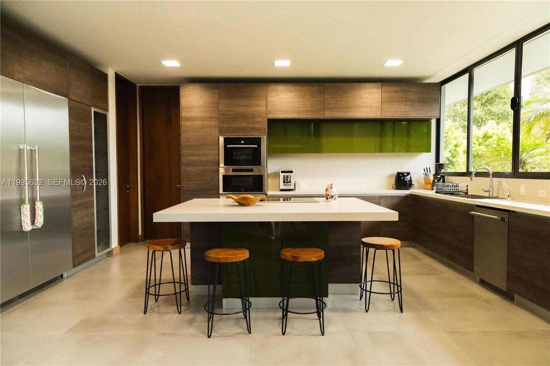 For Sale: $3,600,000 (5 beds, 7 baths, 0 Square Feet)