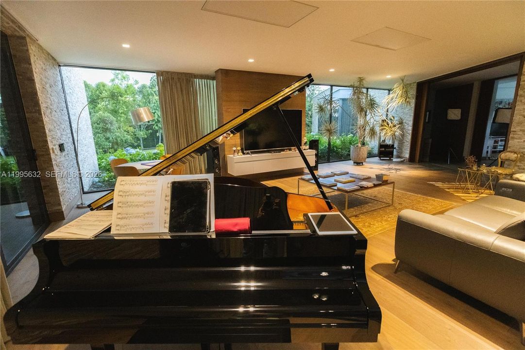 For Sale: $3,600,000 (5 beds, 7 baths, 0 Square Feet)