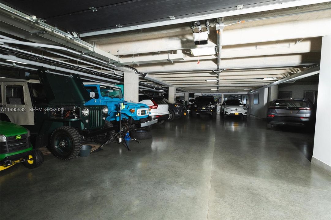 For Sale: $3,600,000 (5 beds, 7 baths, 0 Square Feet)
