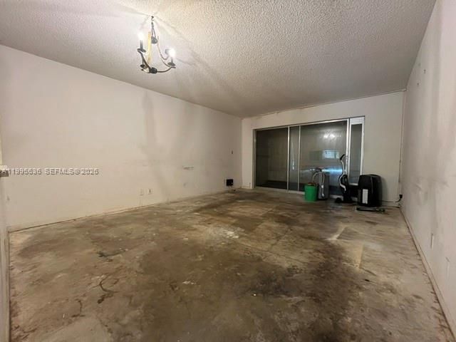 For Sale: $75,000 (1 beds, 1 baths, 730 Square Feet)