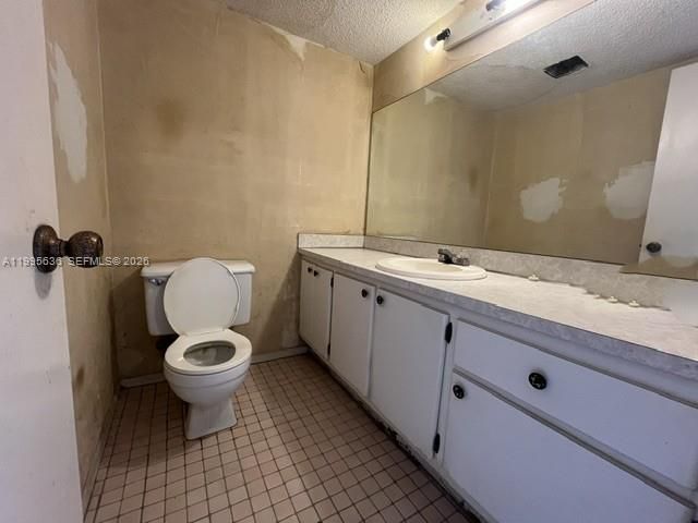 For Sale: $75,000 (1 beds, 1 baths, 730 Square Feet)