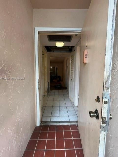 For Sale: $75,000 (1 beds, 1 baths, 730 Square Feet)