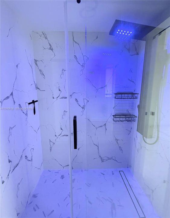 Activo con contrato: $345,000 (2 camas, 2 baños, 845 Pies cuadrados)