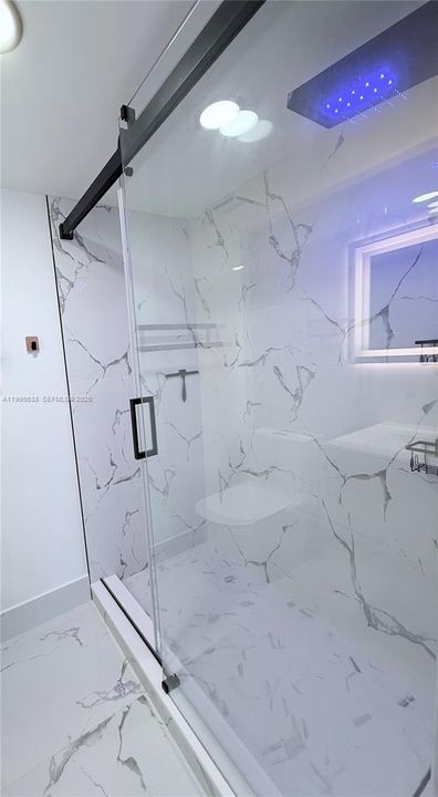 Activo con contrato: $345,000 (2 camas, 2 baños, 845 Pies cuadrados)