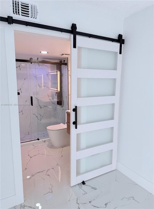 Activo con contrato: $345,000 (2 camas, 2 baños, 845 Pies cuadrados)