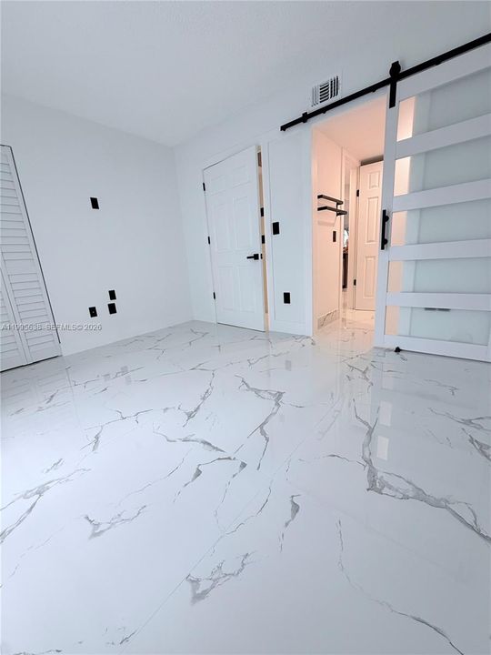 Activo con contrato: $345,000 (2 camas, 2 baños, 845 Pies cuadrados)