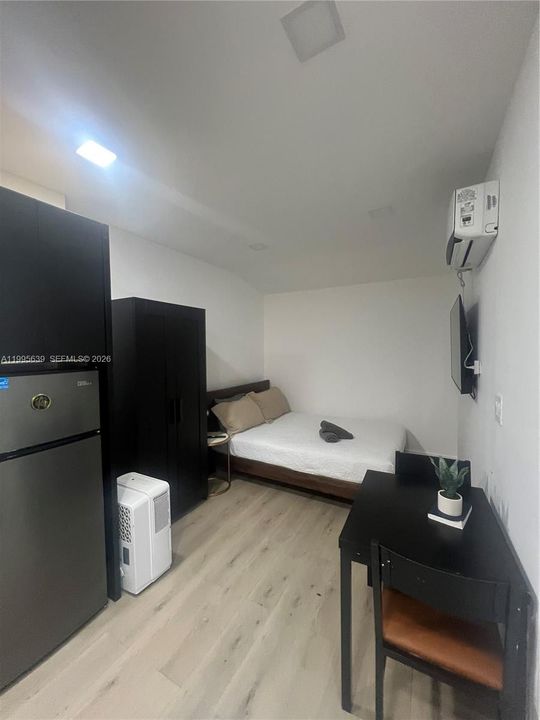 For Rent: $1,595 (0 beds, 1 baths, 500 Square Feet)