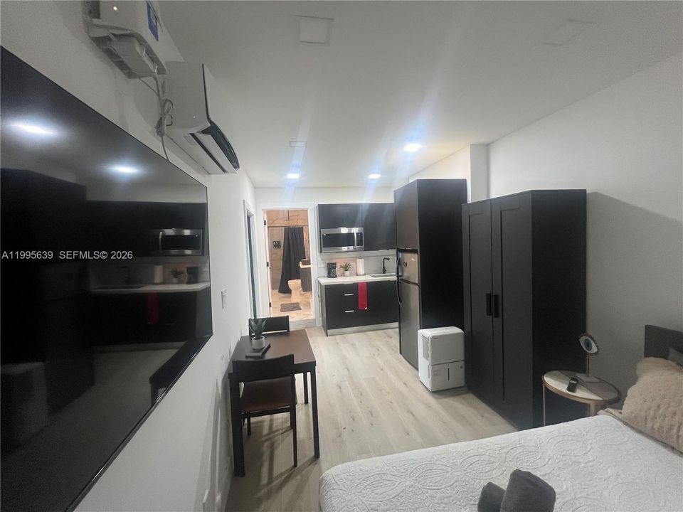 For Rent: $1,595 (0 beds, 1 baths, 500 Square Feet)