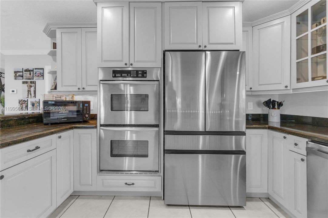 Activo con contrato: $650,000 (4 camas, 2 baños, 1815 Pies cuadrados)