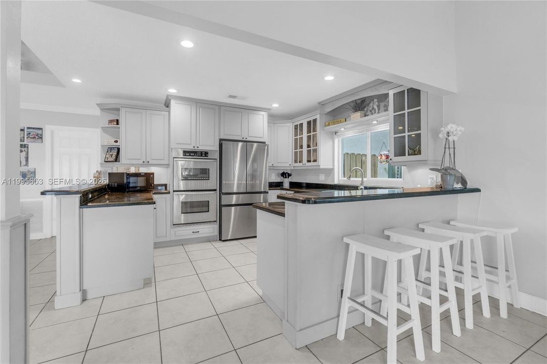 Activo con contrato: $650,000 (4 camas, 2 baños, 1815 Pies cuadrados)
