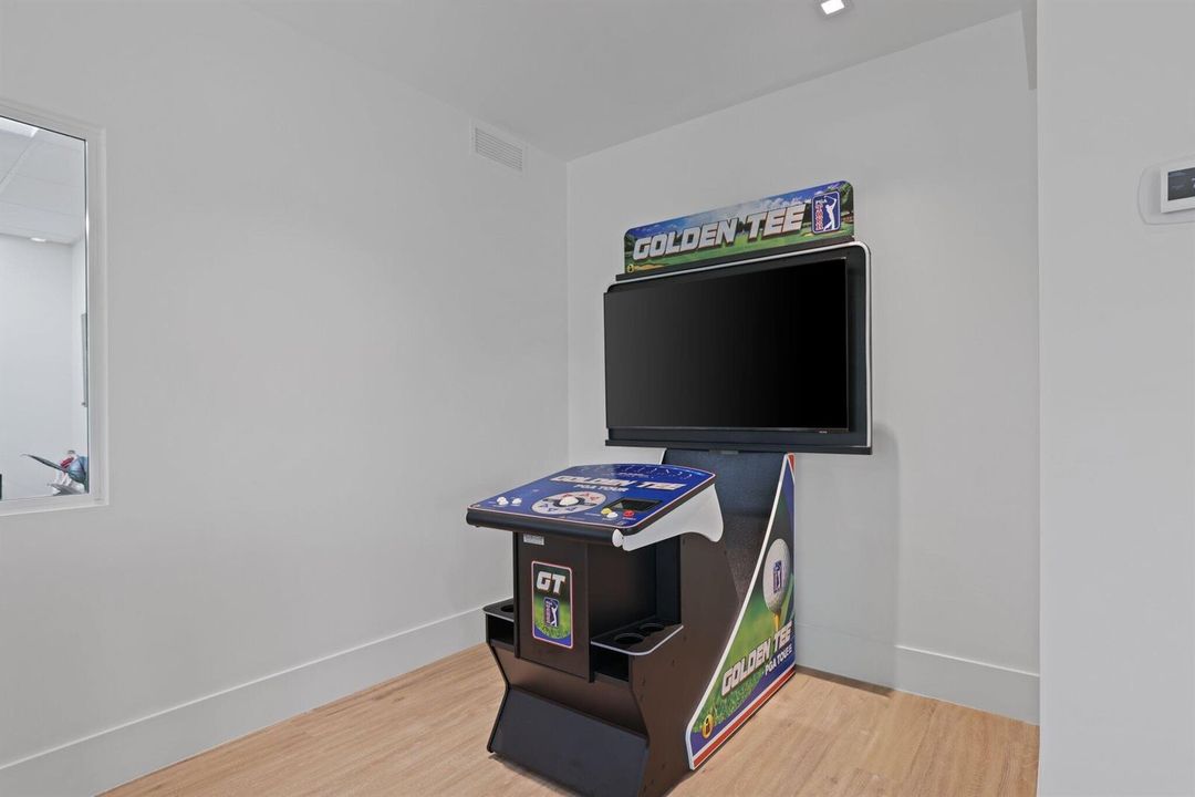 2063 Northwest 19th Way - 94.jpg-SMALL