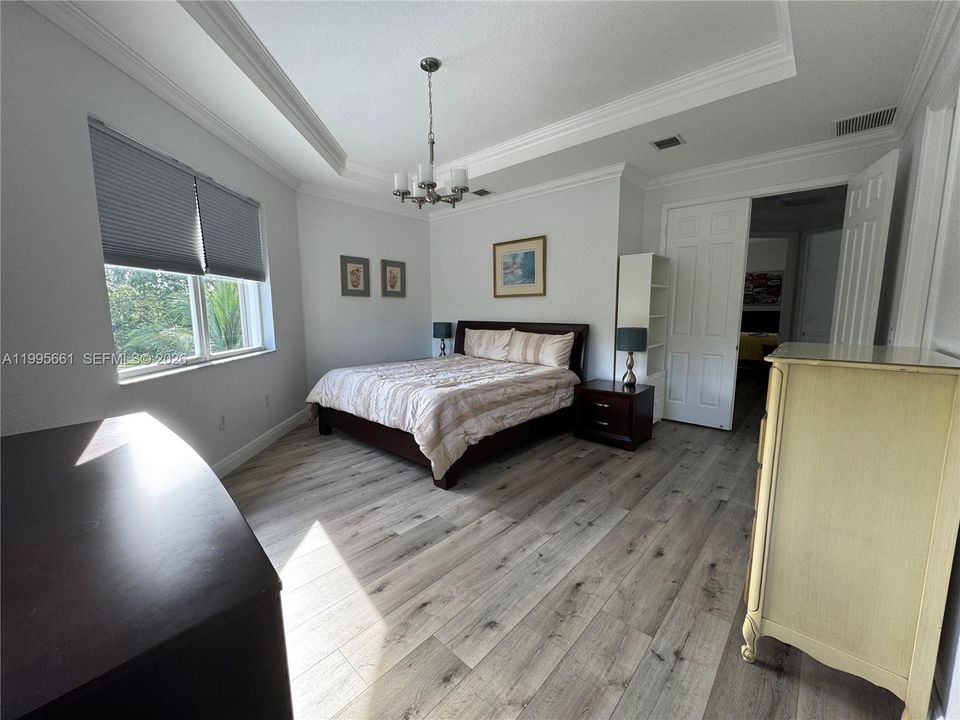 Recientemente alquilado: $7,190 (4 camas, 3 baños, 3064 Pies cuadrados)