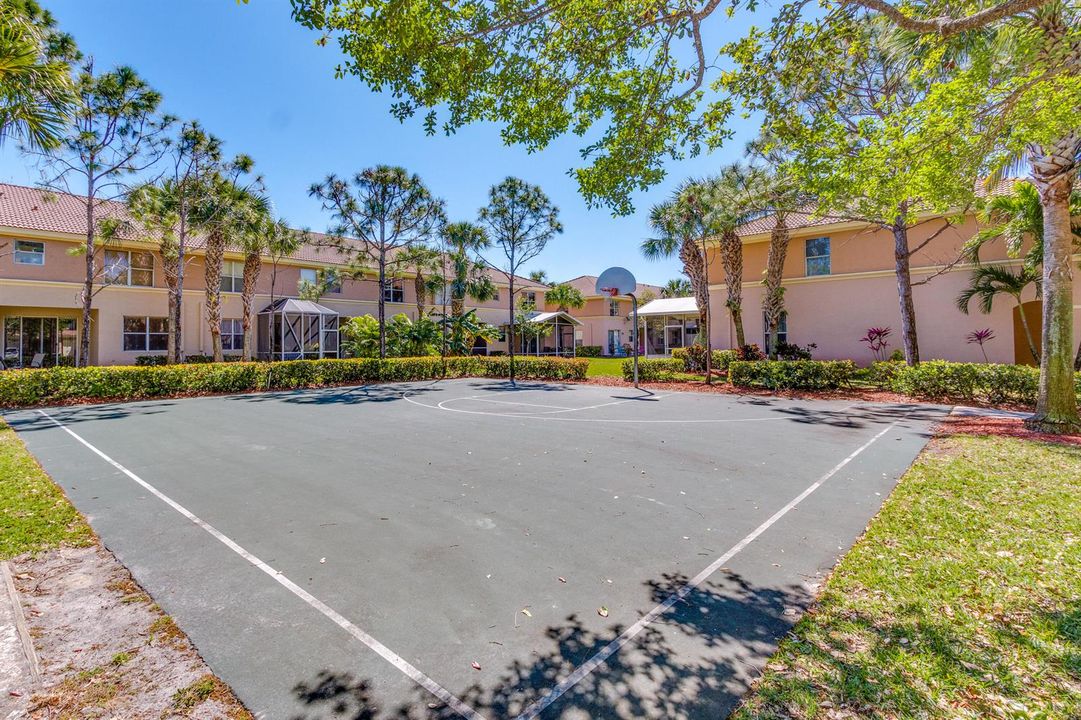 034-389RiverBluffLane-RoyalPalmBeach-FL-
