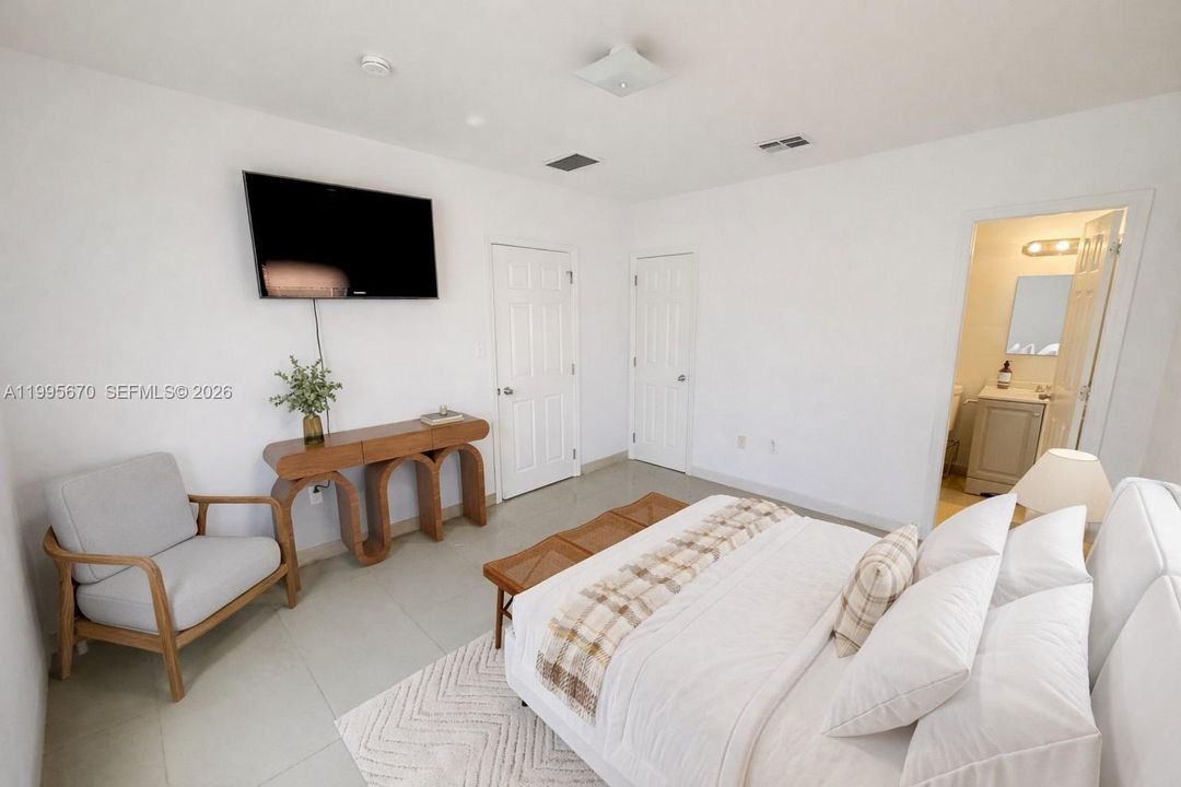 В аренду: $1,775 (1 спален, 1 ванн, 1014 Квадратных фут)