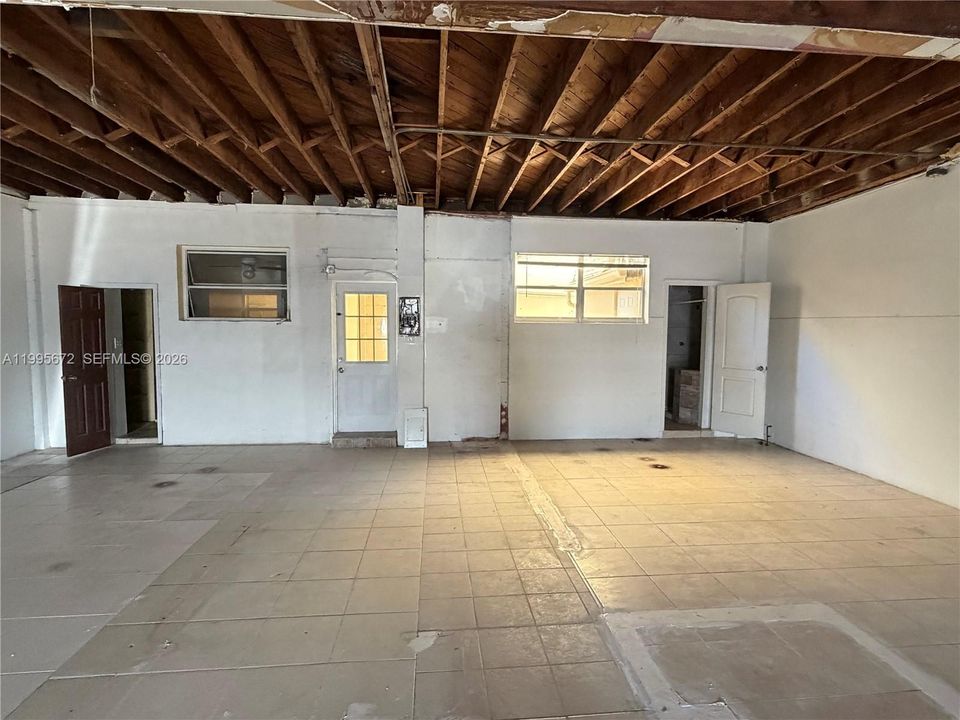 В аренду: $2,950 (0 спален, 0 ванн, 0 Квадратных фут)