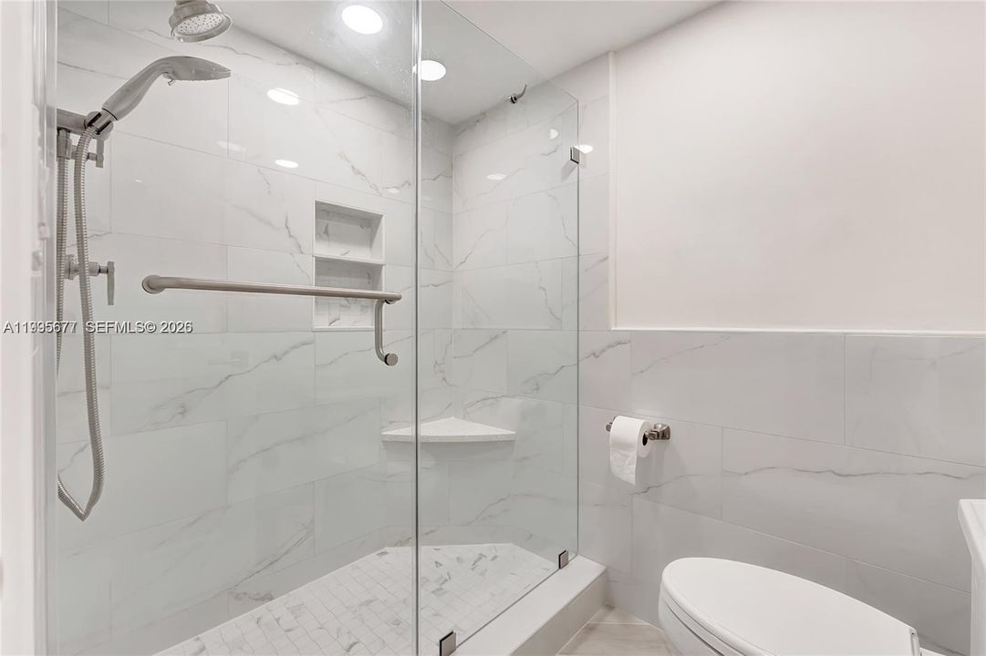 For Rent: $11,000 (2 beds, 2 baths, 1270 Square Feet)