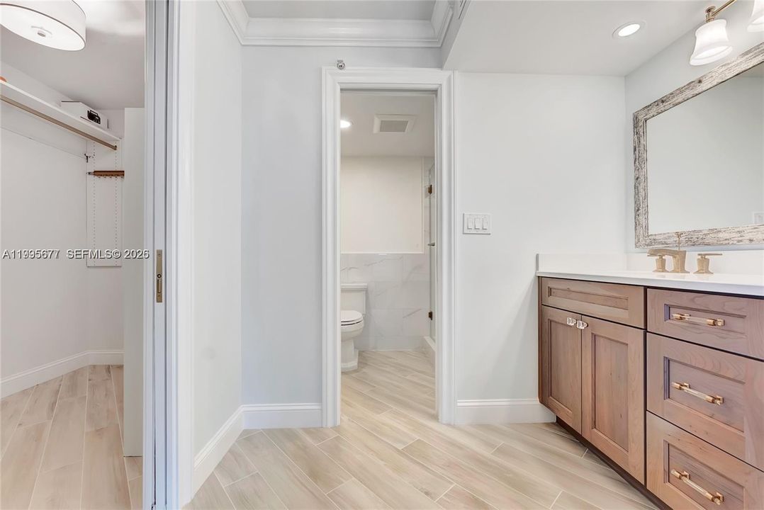 For Rent: $11,000 (2 beds, 2 baths, 1270 Square Feet)