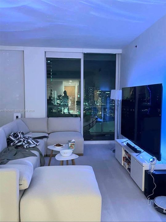 На продажу: $495,000 (1 спален, 1 ванн, 806 Квадратных фут)