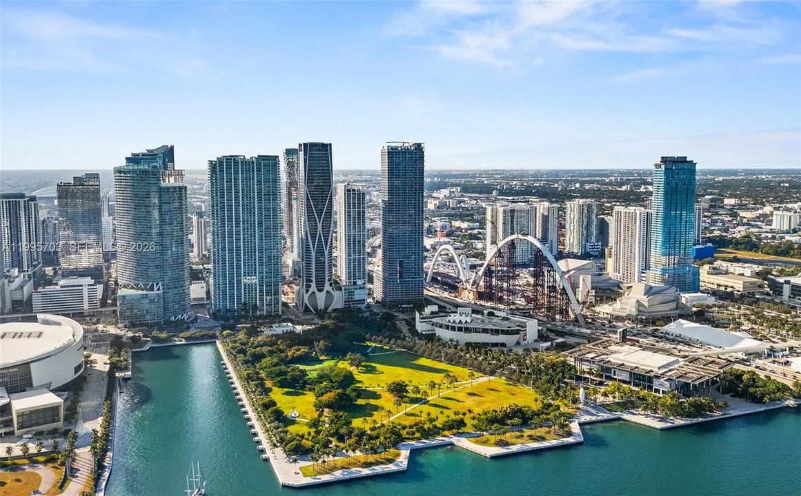 For Sale: $899,000 (2 beds, 2 baths, 1557 Square Feet)