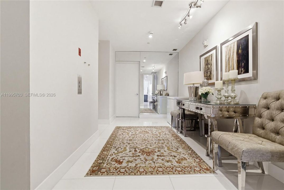 For Sale: $899,000 (2 beds, 2 baths, 1557 Square Feet)