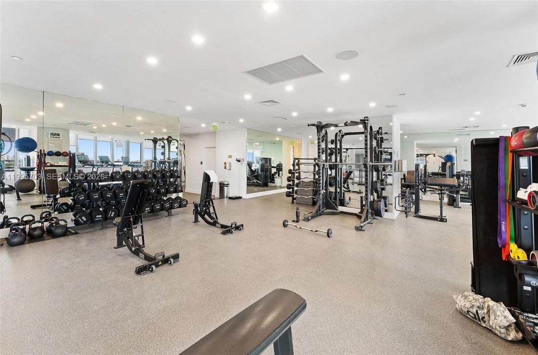 For Sale: $899,000 (2 beds, 2 baths, 1557 Square Feet)