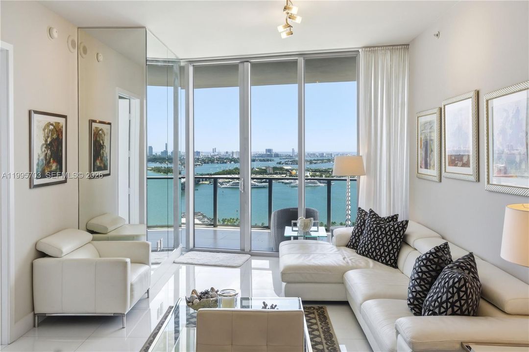 For Sale: $899,000 (2 beds, 2 baths, 1557 Square Feet)