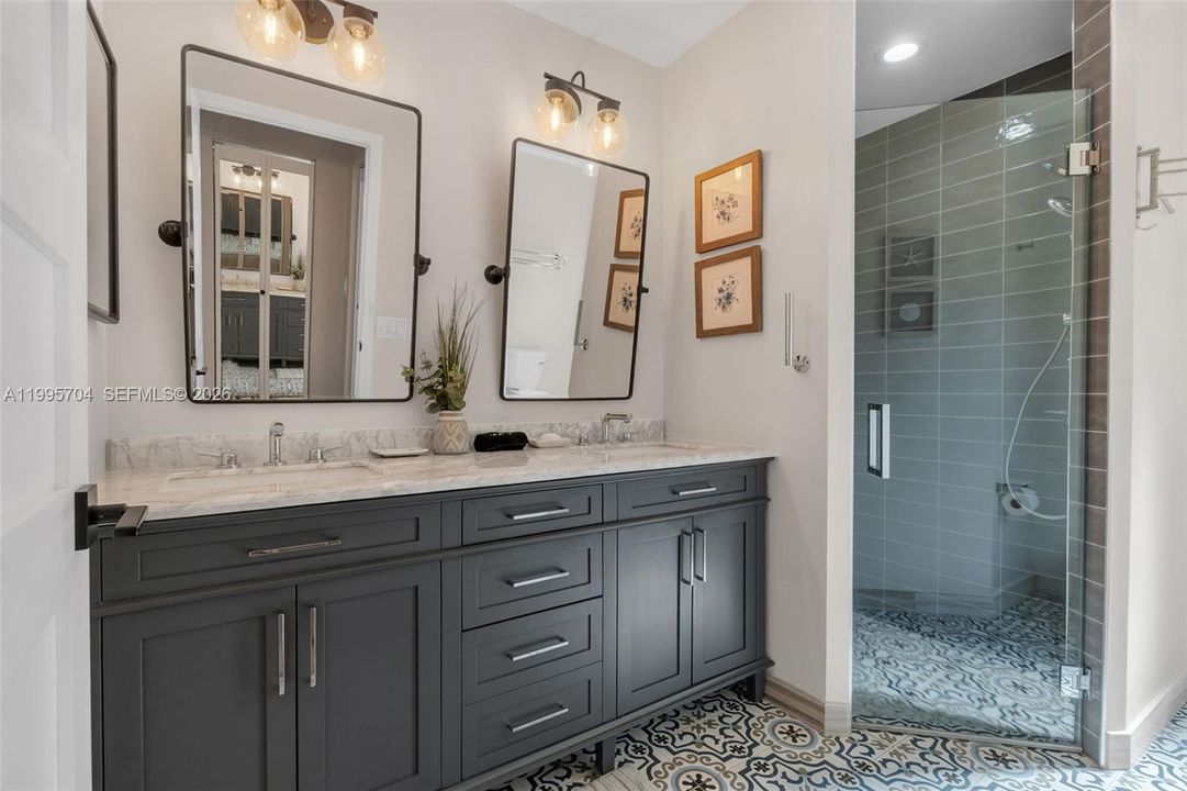 For Rent: $3,600 (3 beds, 2 baths, 1406 Square Feet)
