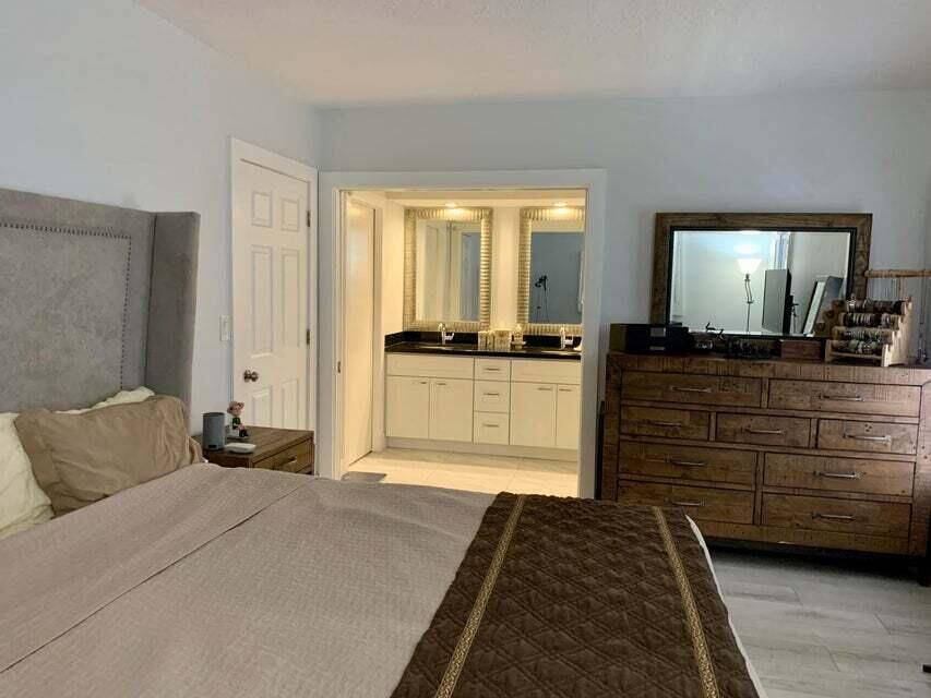 3230 Aqua Vista Primary Room 2