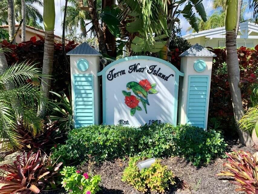 3230 Aqua Vista Terra Mar Island