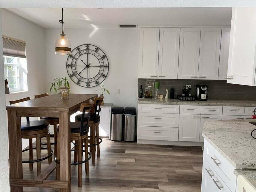 3230 Aqua Vista Kitchen