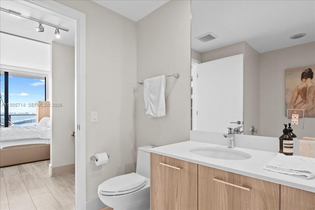 En Venta: $819,000 (3 camas, 2 baños, 1110 Pies cuadrados)