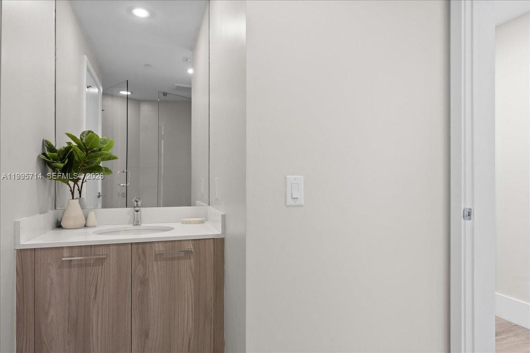 En Venta: $819,000 (3 camas, 2 baños, 1110 Pies cuadrados)