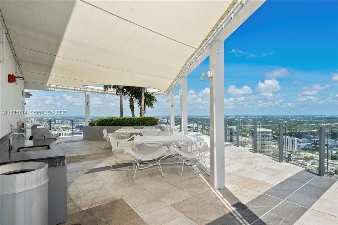 En Venta: $819,000 (3 camas, 2 baños, 1110 Pies cuadrados)