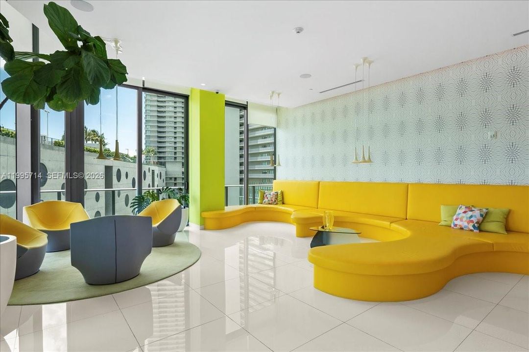 En Venta: $819,000 (3 camas, 2 baños, 1110 Pies cuadrados)