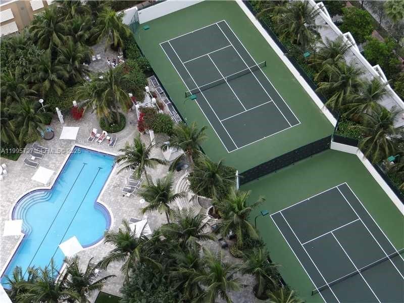 В аренду: $5,500 (1 спален, 1 ванн, 1008 Квадратных фут)