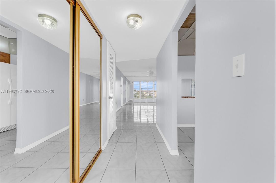 Под контрактом: $109,999 (2 спален, 2 ванн, 850 Квадратных фут)