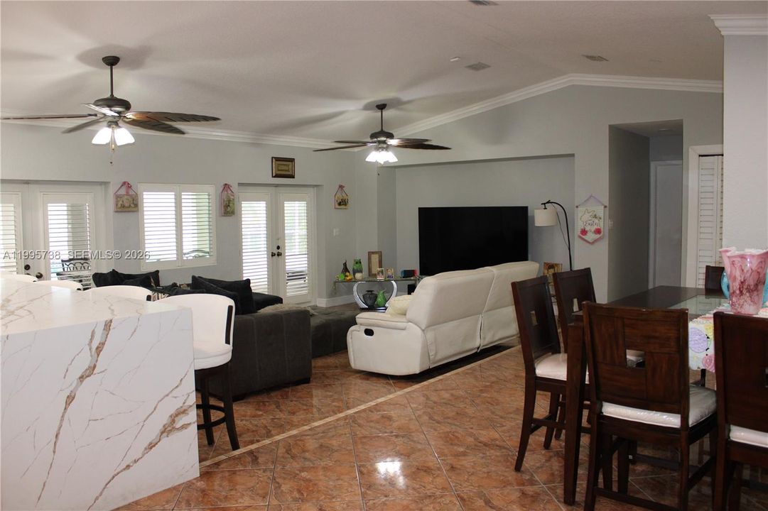 For Sale: $2,000,000 (5 beds, 3 baths, 3526 Square Feet)