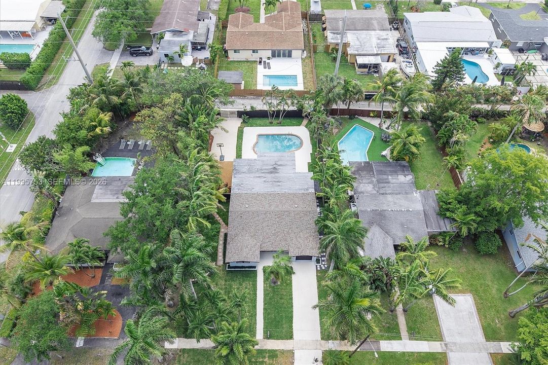 Недавно продано: $750,000 (3 спален, 2 ванн, 1725 Квадратных фут)