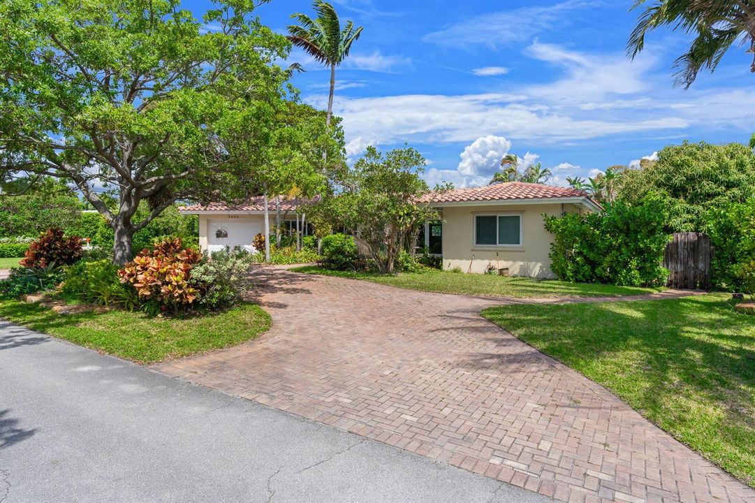 1-web-or-mls-2625 NE 29th St Fort Lauder