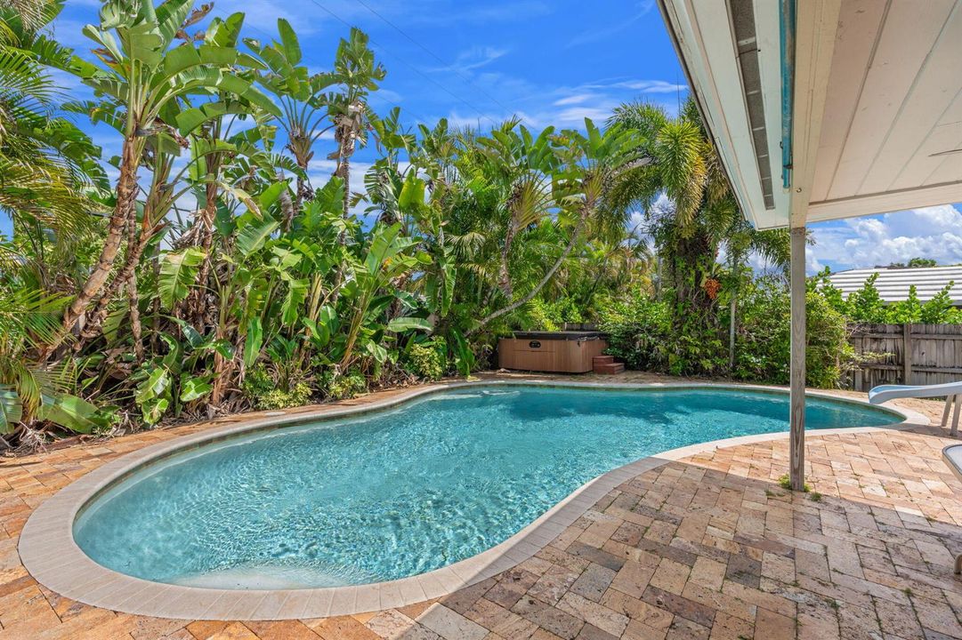 12-web-or-mls-2625 NE 29th St Fort Laude
