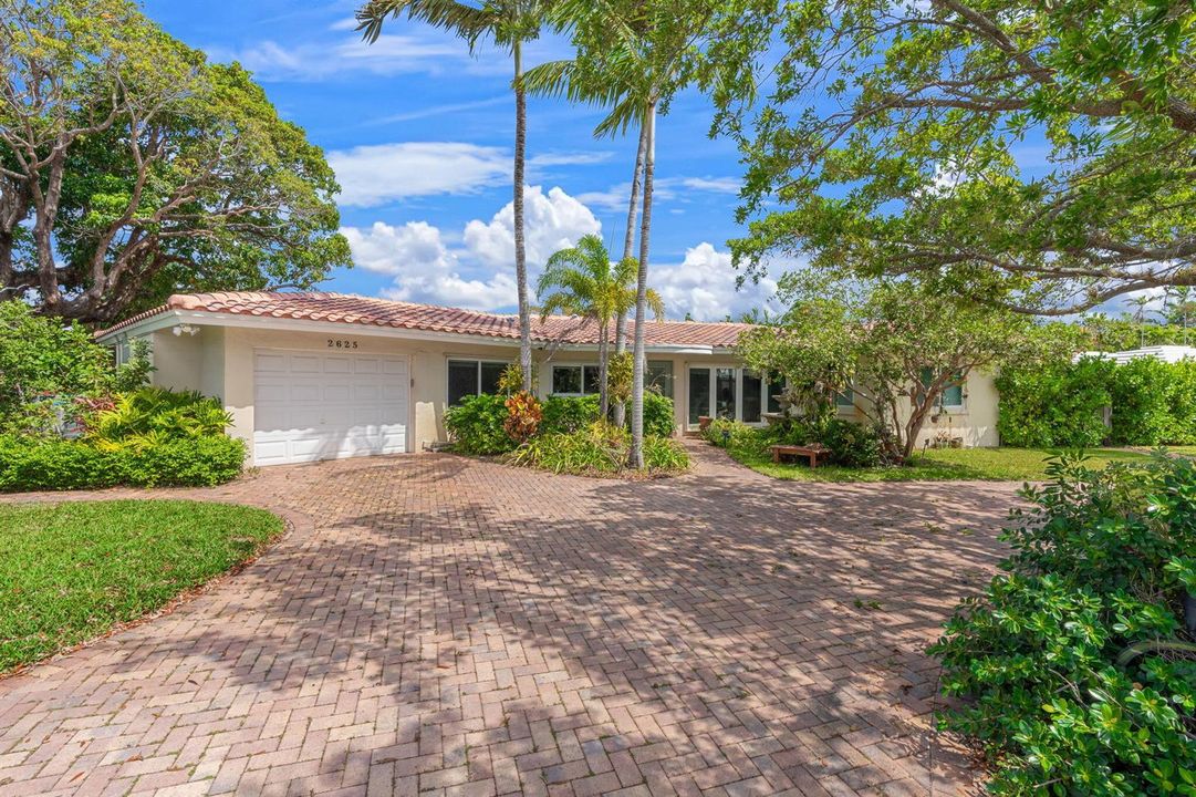 2-web-or-mls-2625 NE 29th St Fort Lauder