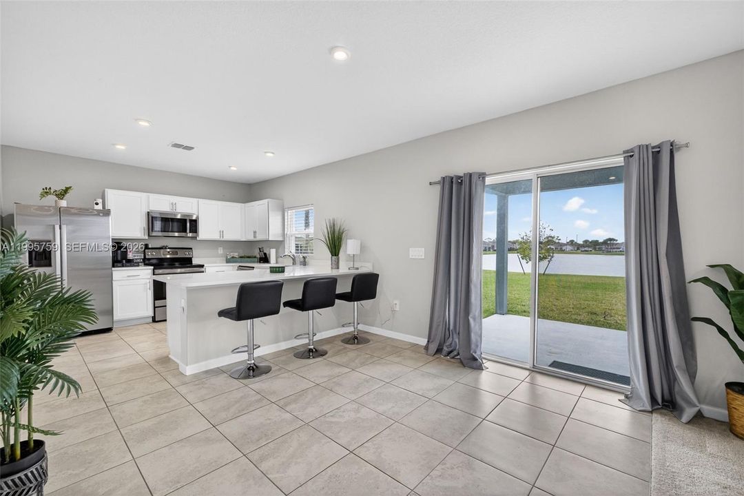 For Rent: $3,000 (4 beds, 2 baths, 2195 Square Feet)