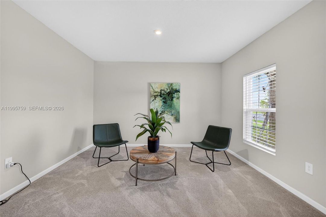 For Rent: $3,000 (4 beds, 2 baths, 2195 Square Feet)