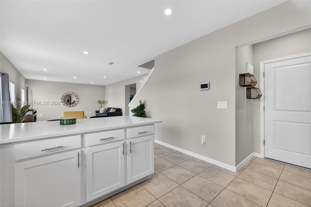 For Rent: $3,000 (4 beds, 2 baths, 2195 Square Feet)