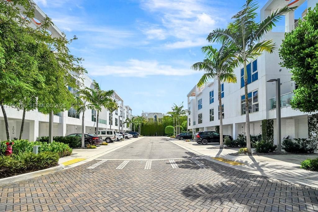 En Venta: $1,299,000 (2 camas, 2 baños, 1645 Pies cuadrados)