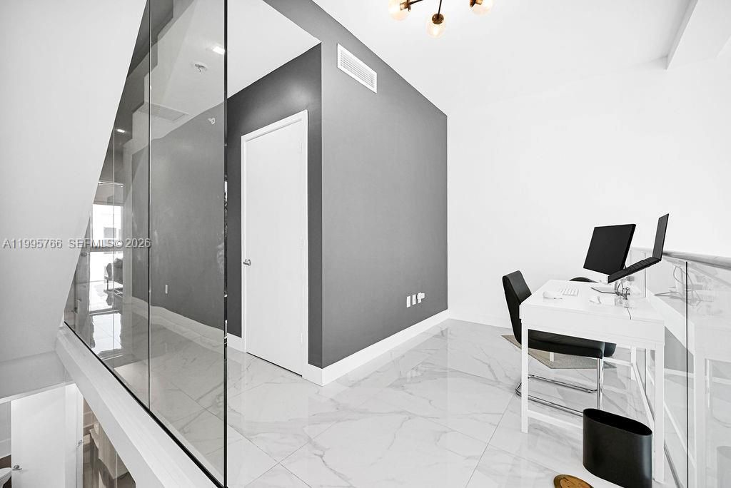 En Venta: $1,299,000 (2 camas, 2 baños, 1645 Pies cuadrados)