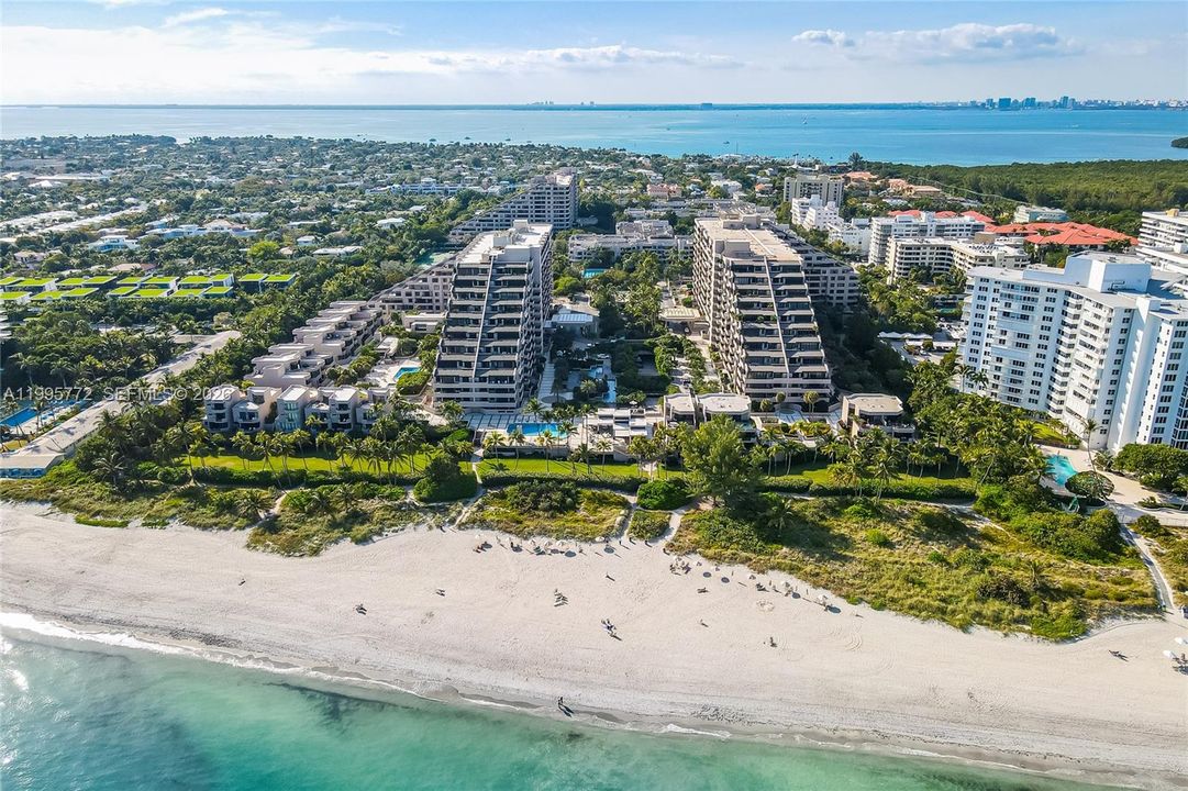 For Sale: $4,450,000 (4 beds, 4 baths, 2604 Square Feet)