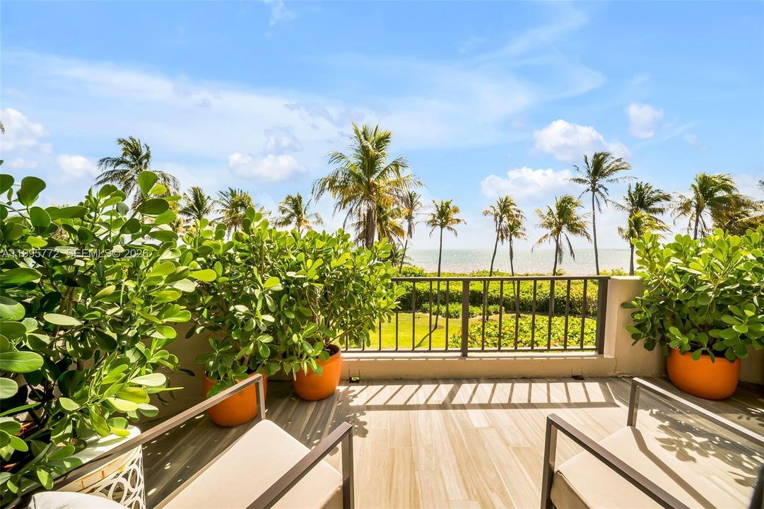 For Sale: $4,450,000 (4 beds, 4 baths, 2604 Square Feet)