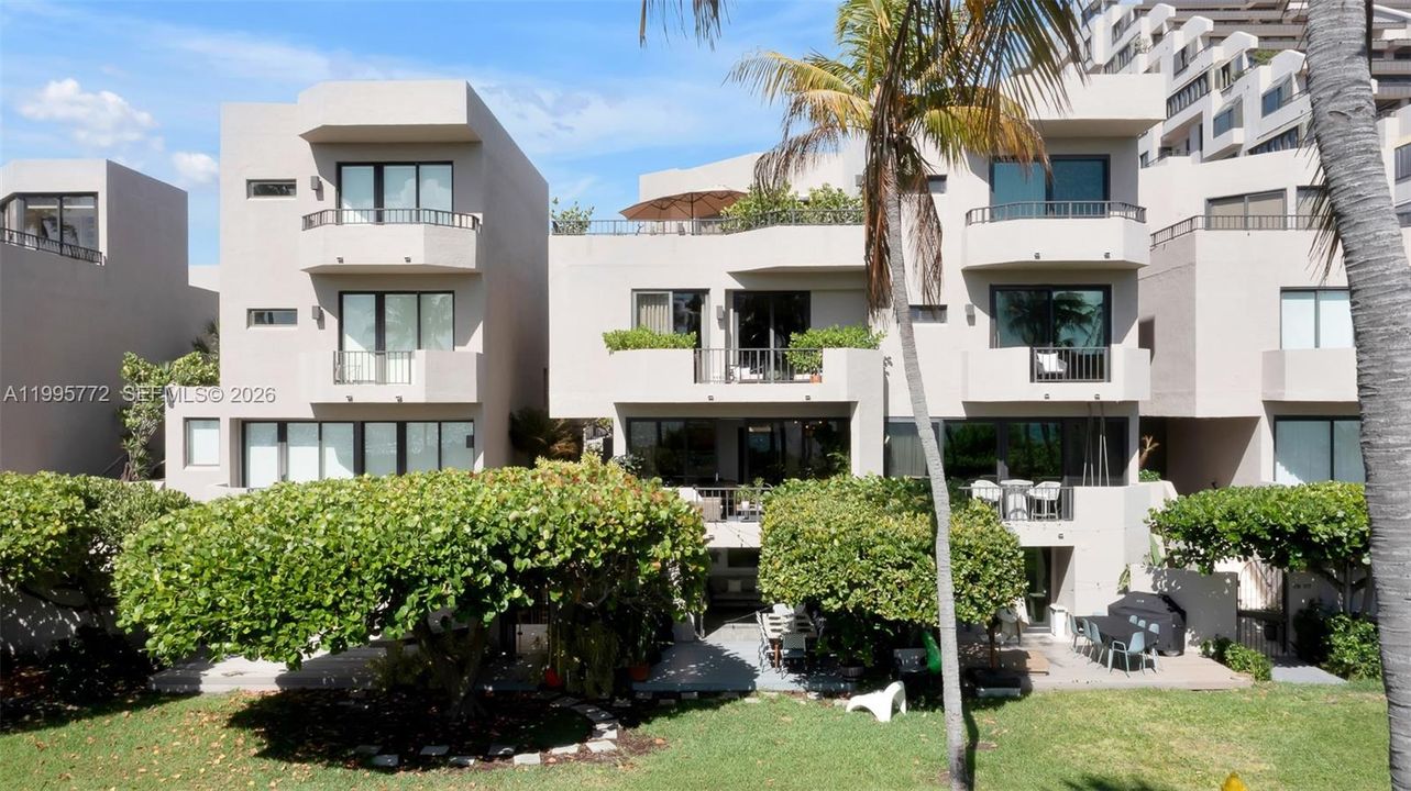 For Sale: $4,450,000 (4 beds, 4 baths, 2604 Square Feet)